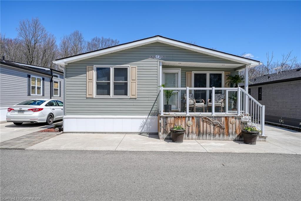 10 Cedar - 4449 Milburough Line