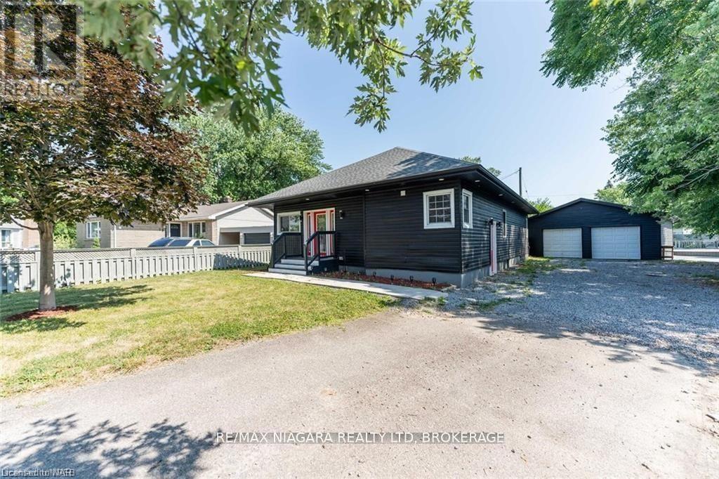 25 MEADOWVALE DRIVE