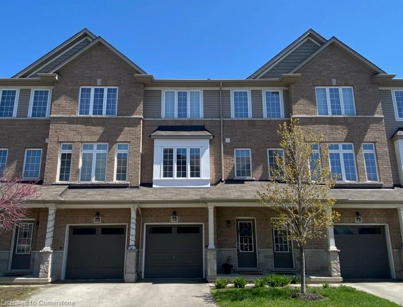 19 - 122 Dundas Street E
