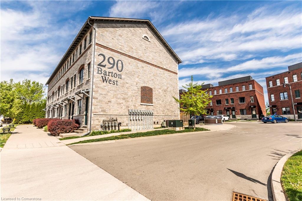 17 - 290 Barton Street Street W