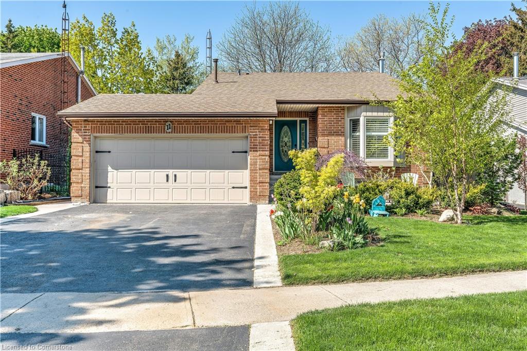 Lower - 11 Melissa Crescent