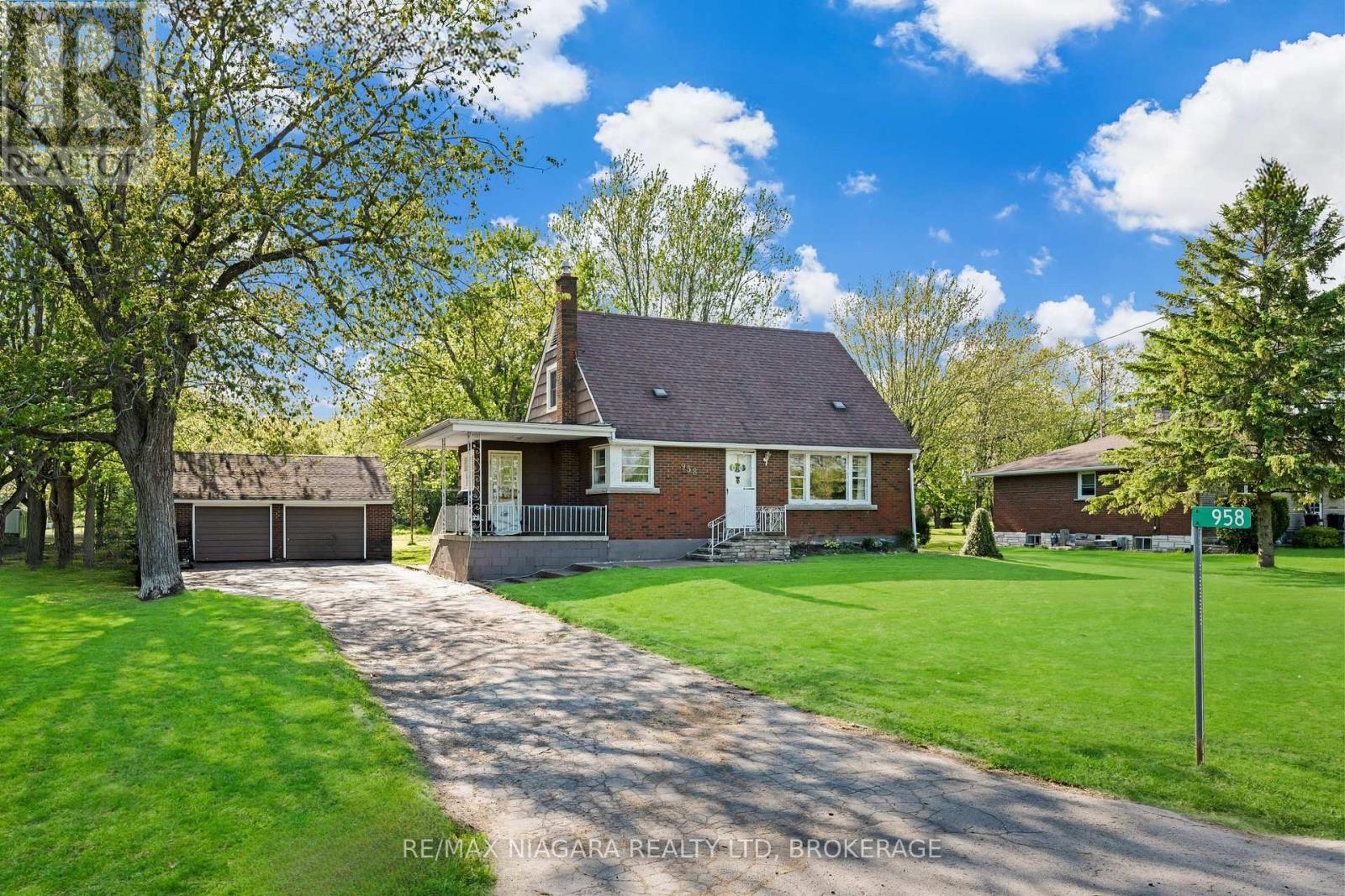 958 SILVER BAY ROAD