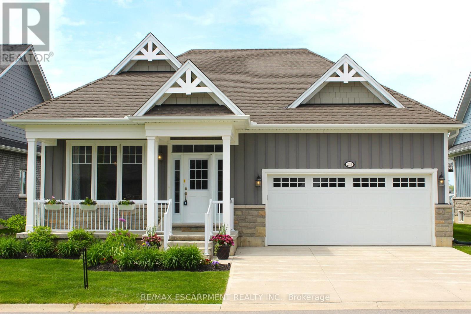 238 SCHOONER DRIVE