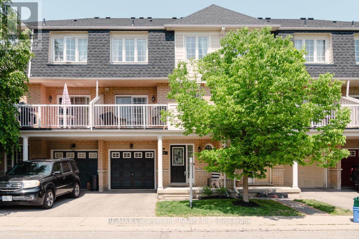 11 - 620 FERGUSON DRIVE