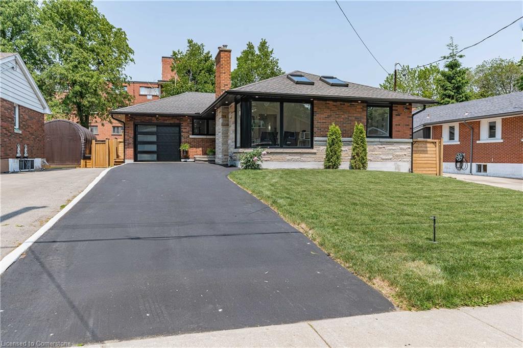 15 Hardale Crescent