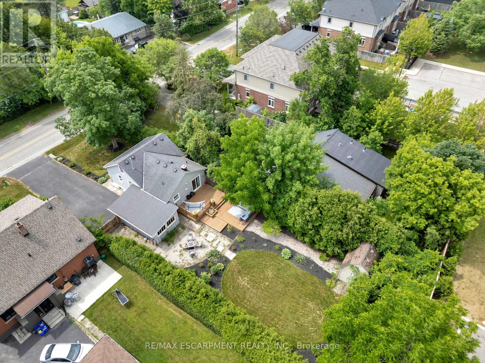 2387 GLENWOOD SCHOOL DRIVE