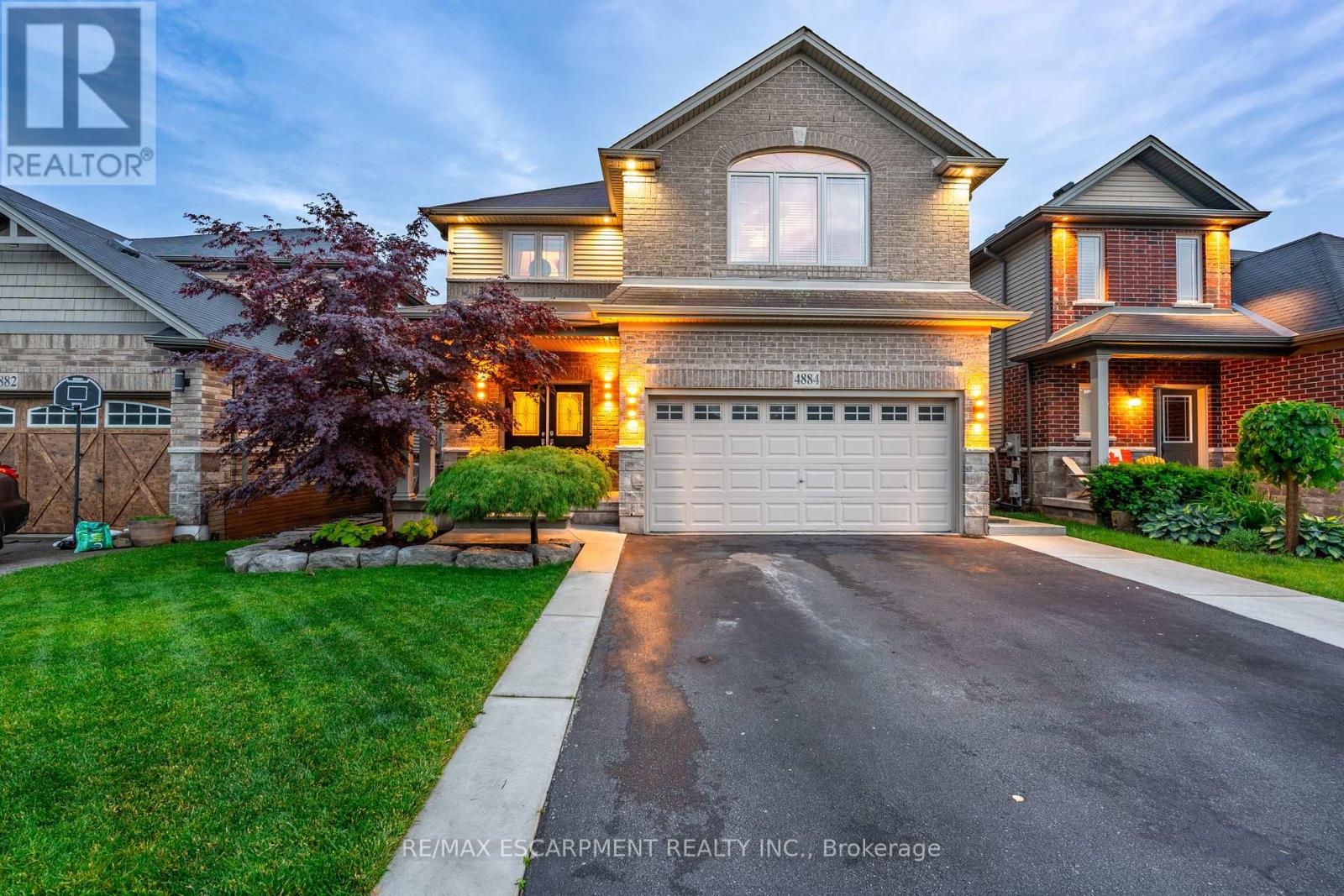 4884 ALLAN COURT