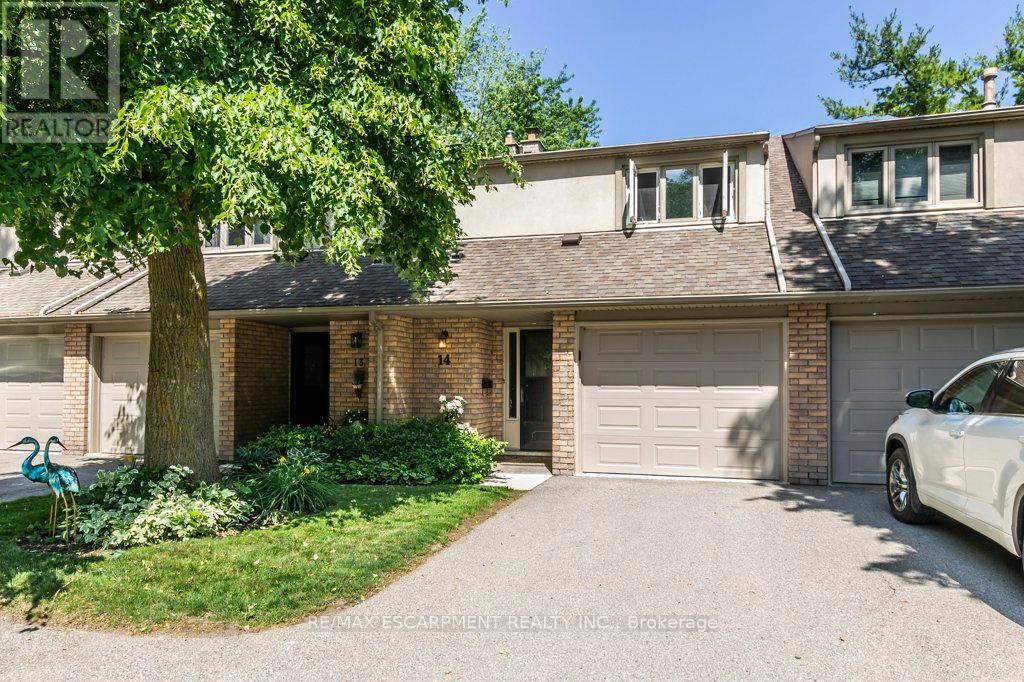 14 - 109 WILSON STREET W