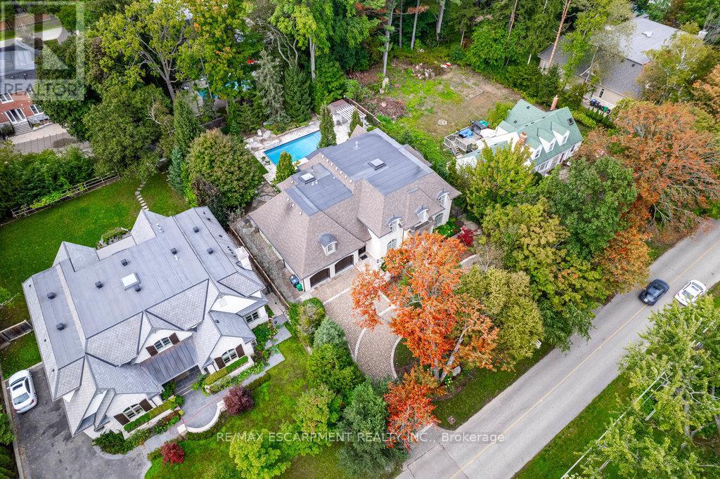79 PINEWOOD TRAIL