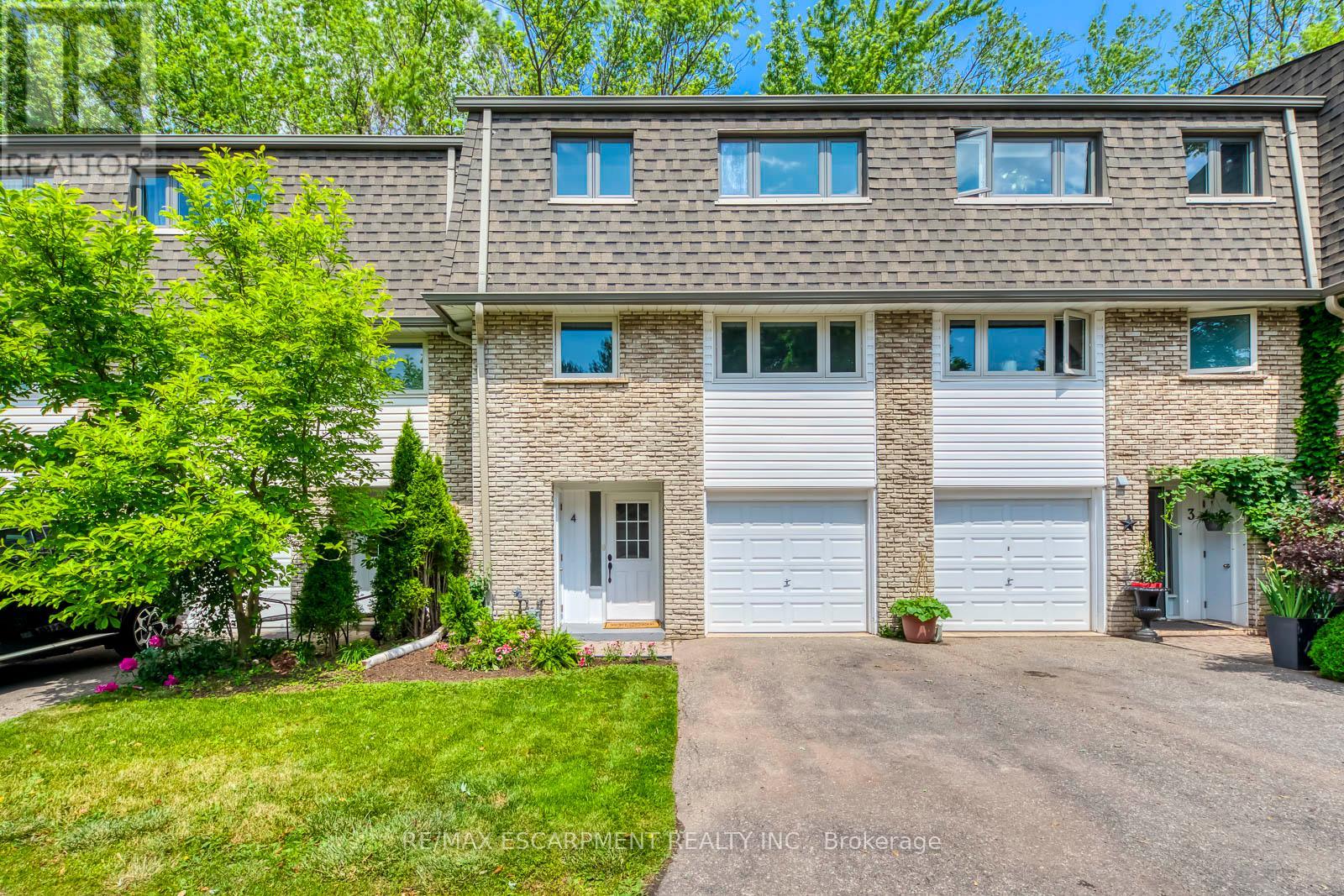 4 - 1270 GAINSBOROUGH DRIVE