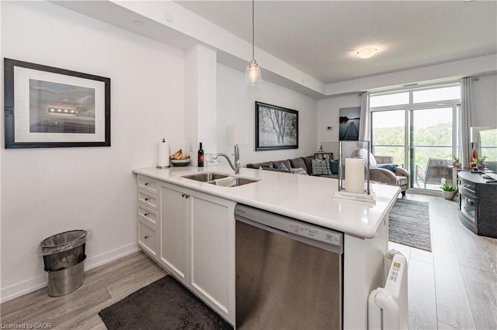 427 - 125 Shoreview Place