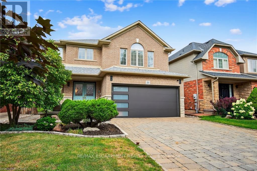 39 WILBUR DRIVE