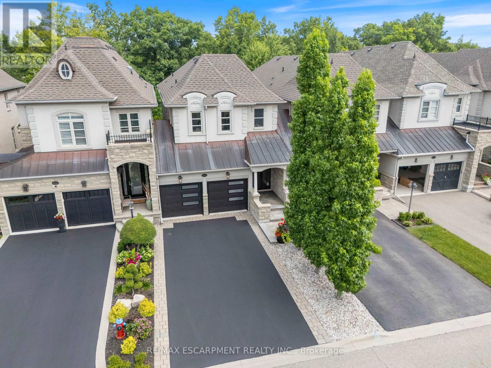 3143 WATERCLIFFE COURT
