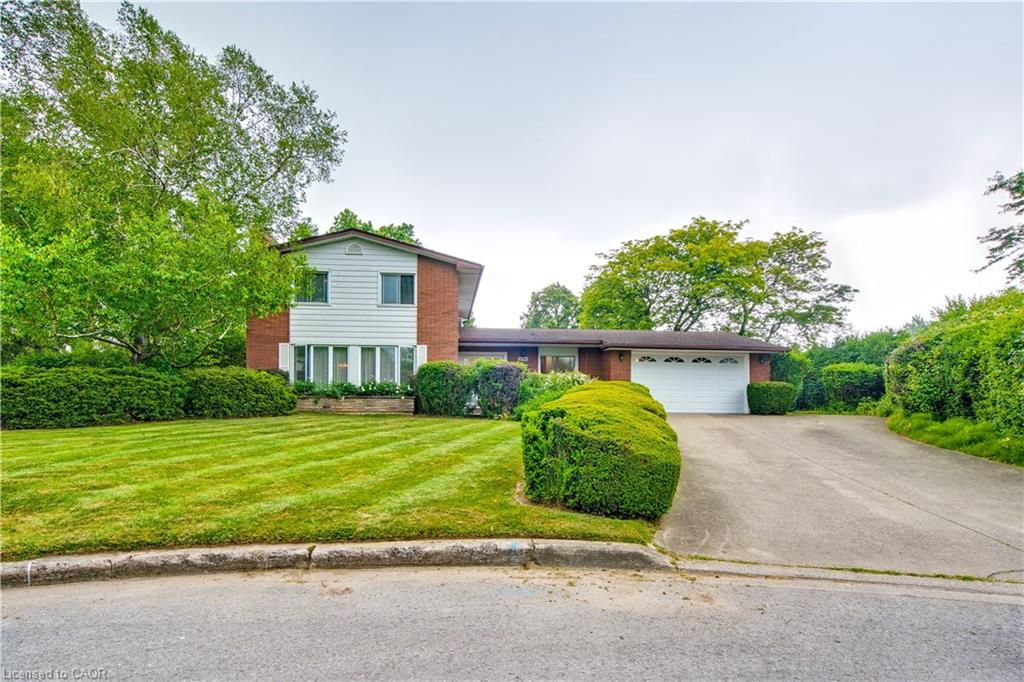 3546 Eton Crescent