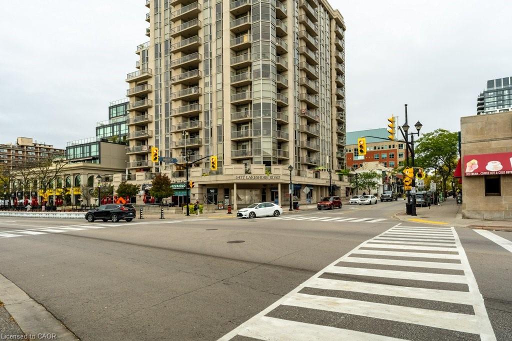 702 - 1477 Lakeshore Road