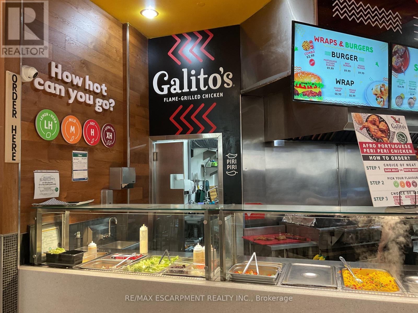 739K - 25 PEEL CENTRE DRIVE