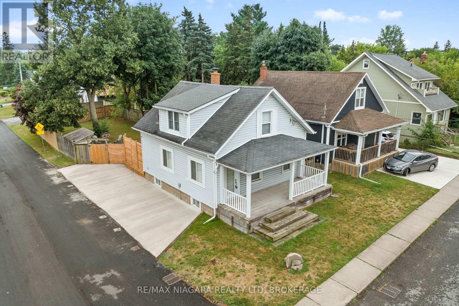 5690 HIGHLAND AVENUE