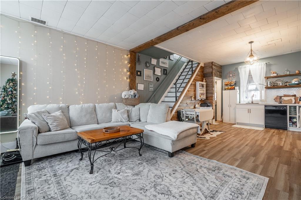 A&B - 18 King Street