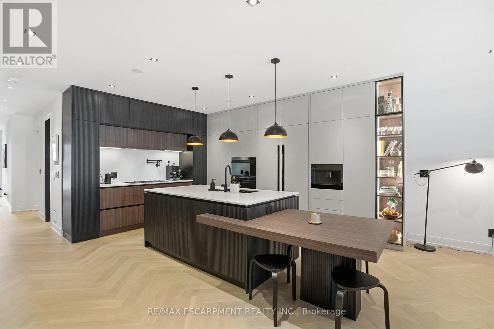 20B BROADVIEW AVENUE