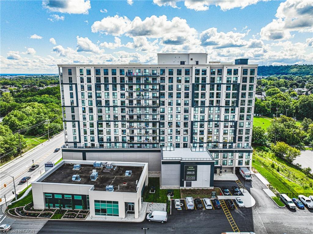 301 - 870 Queenston Road