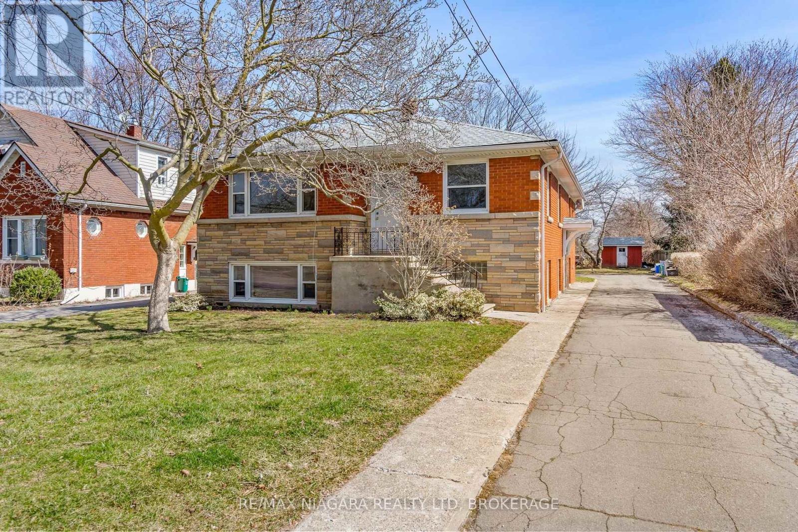 UNIT #1 - 136 HAIG STREET