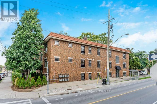 127 VICTORIA AVENUE S