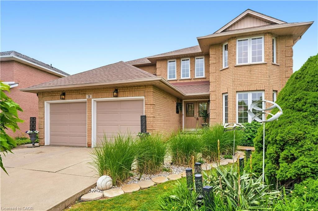 9 Sugarberry Court