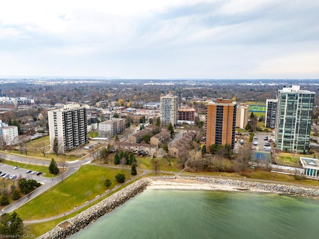 301 - 2263 Marine Drive
