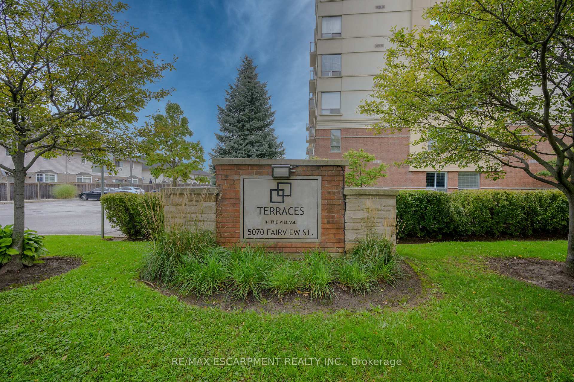 209 - 5070 Fairview Street